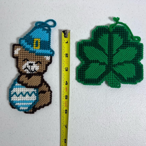Lot of 7 Vintage Handmade Plastic Canvas St. Patrick’s Day Decor - Picture 5 of 5